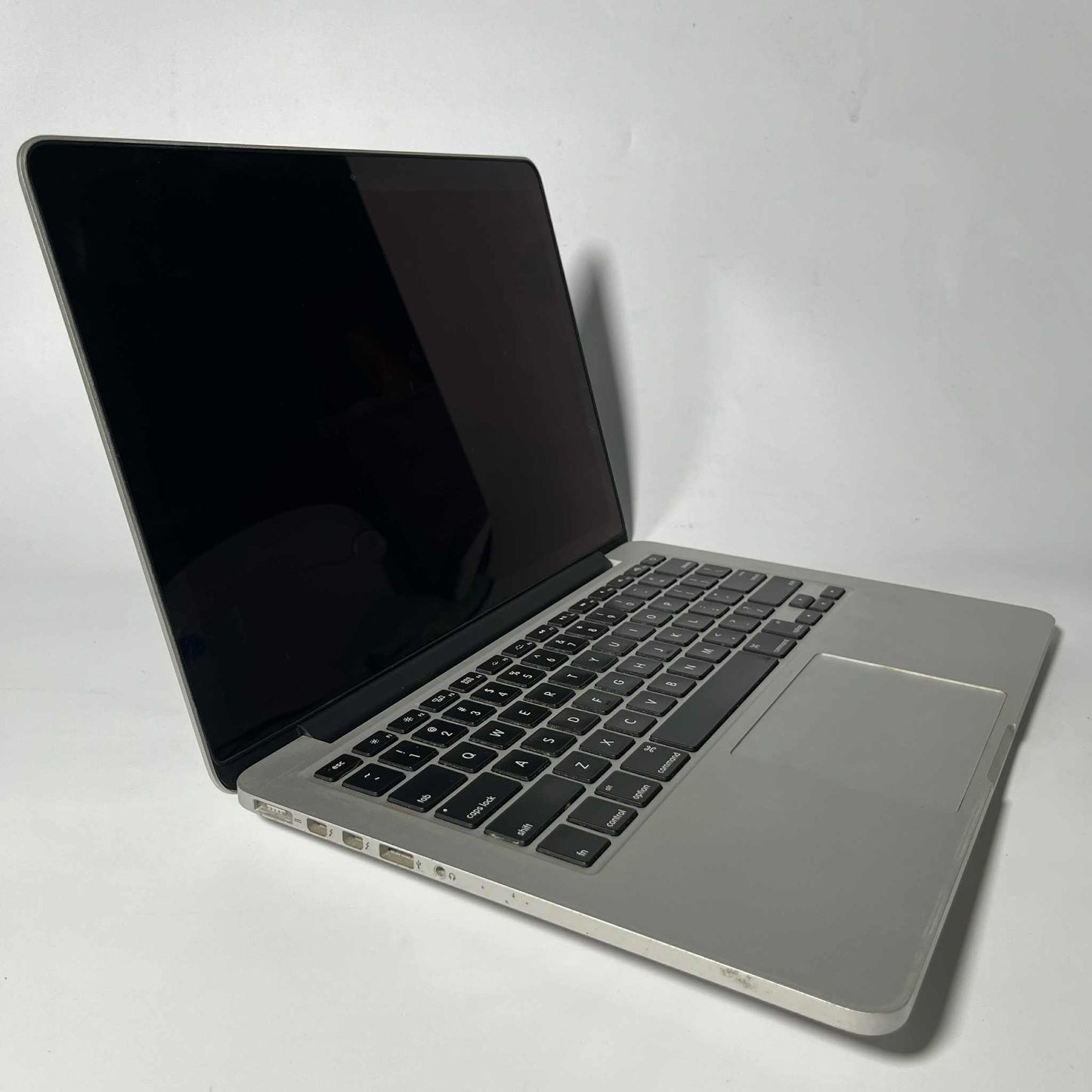 4/128 (SSD) Pre-loved Apple MacBook Pro 13" A1502 i5-4258 with Charger