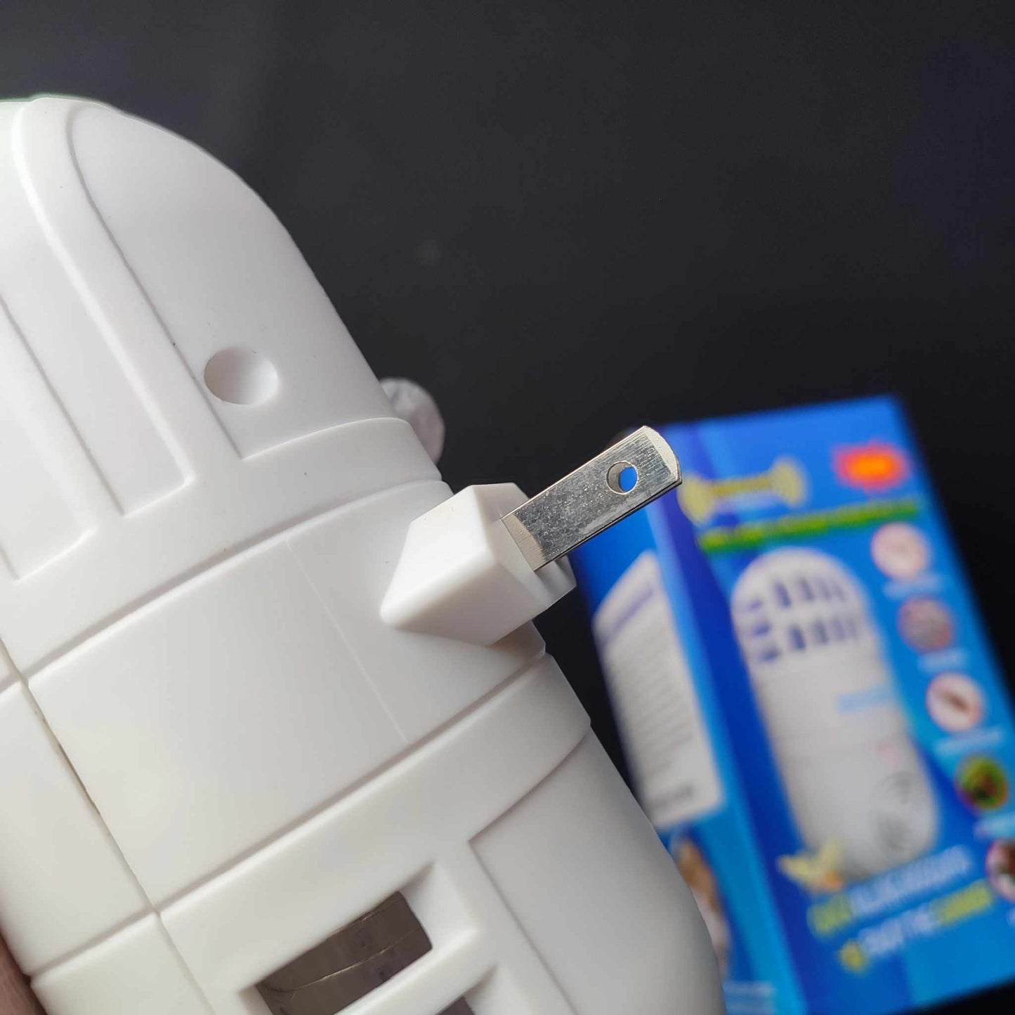 ????Dingwang Pest Reject Intelligent Ultrasonic Mosquito Killer(Atomic Zapper)