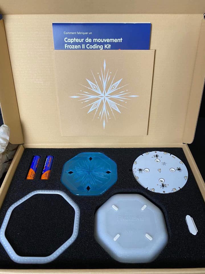 Kano Disney Frozen 2 Coding Kit - Amazon Pull-out