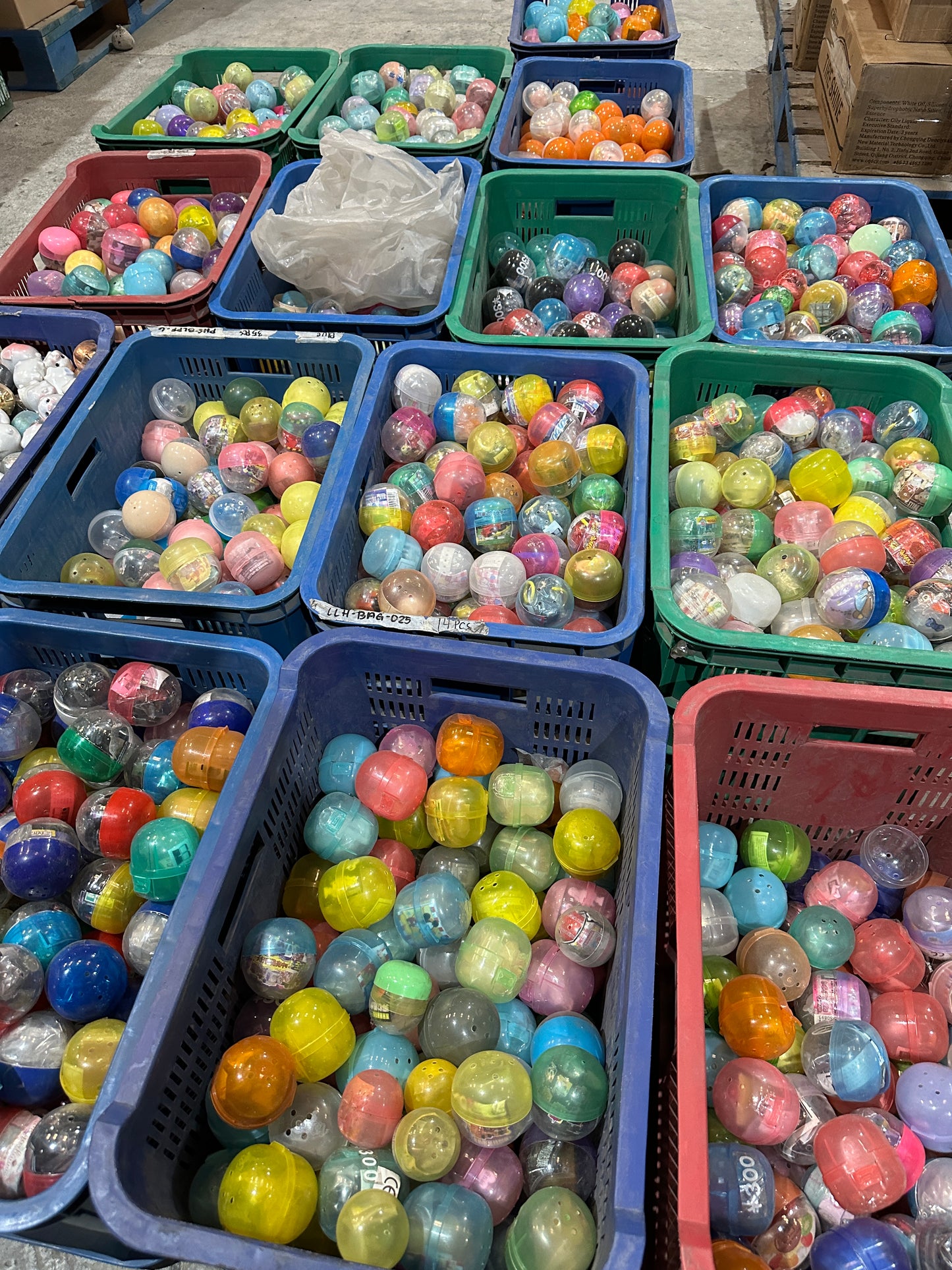 100% Authentic Japan Bandai Gashapon Capsule Toys - Random - Factory Pull-out