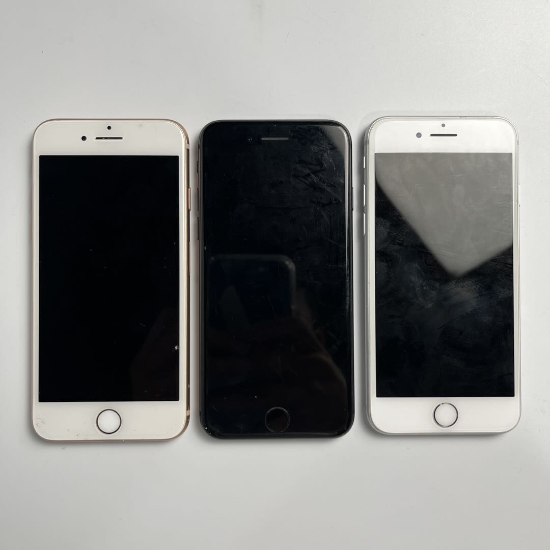 Pre-loved iPhone 8 64gb Factory Unlocked Grade C - with Box and Complete Accessories