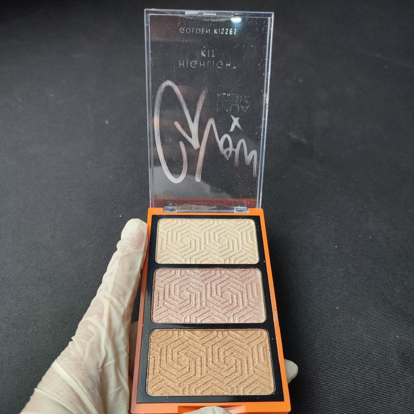 MUA Makeup Academy Glow Highlight Kit - International Mall Pull-out