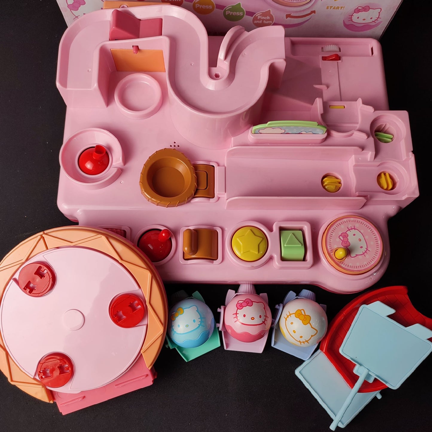 Safari Adventure Hello Kitty