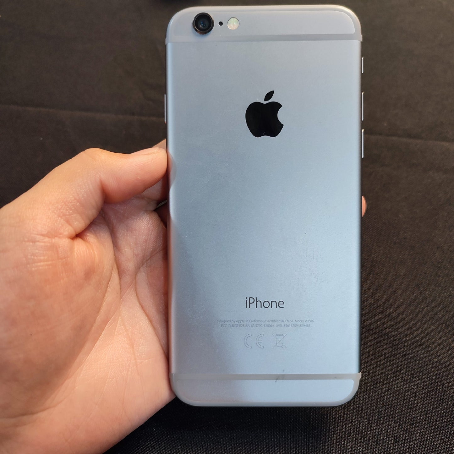 Good As New Authentic Apple iPhone 6 1GB/32GB Factory Unlock with Charger - Space Gray
