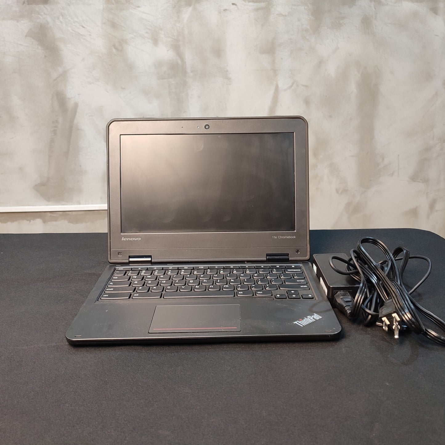 Pre-loved Chromebook Thinkpad 11E Laptop with Charger