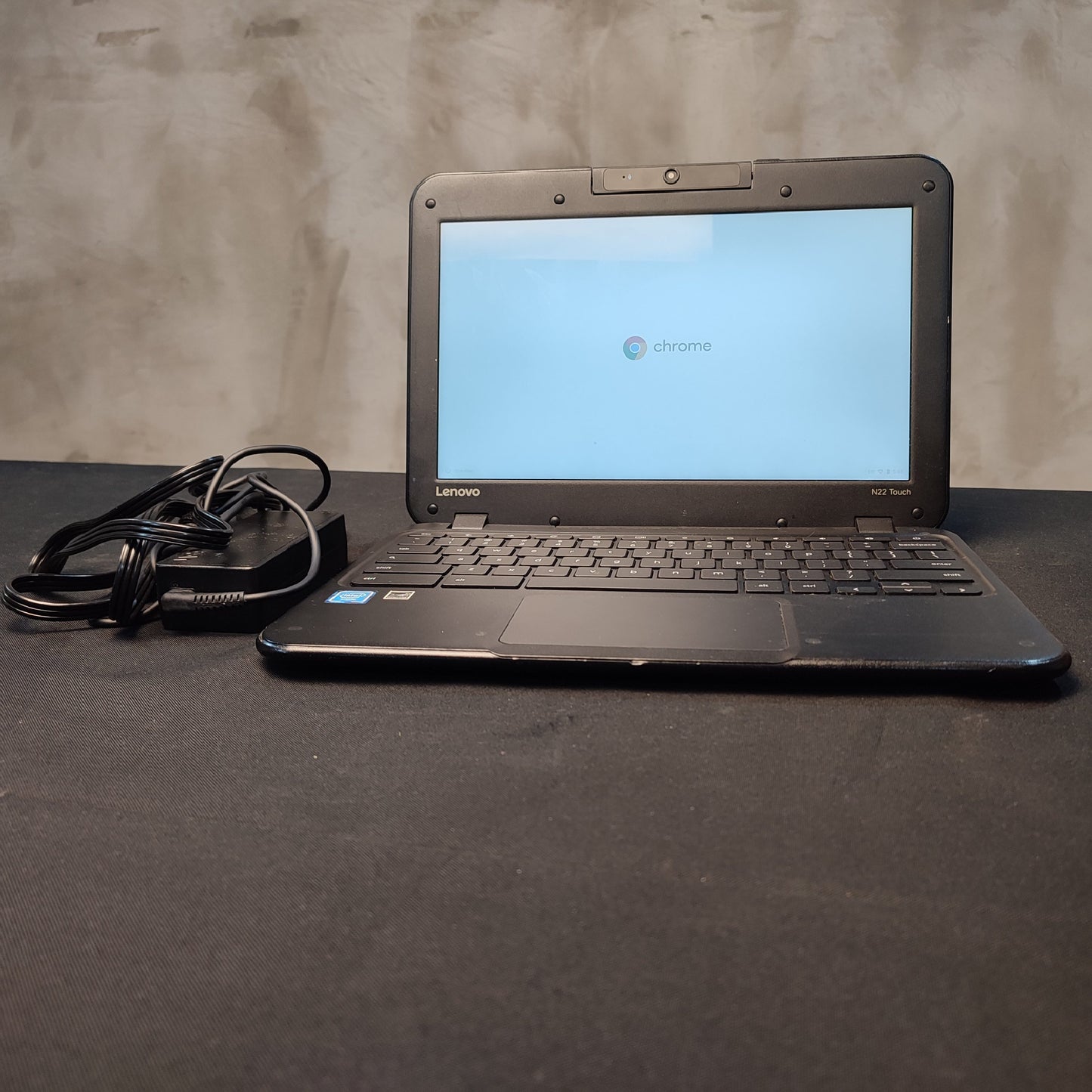 4/16 Pre-loved chromebook Lenovo N22 Touch Screen Laptop with Charger