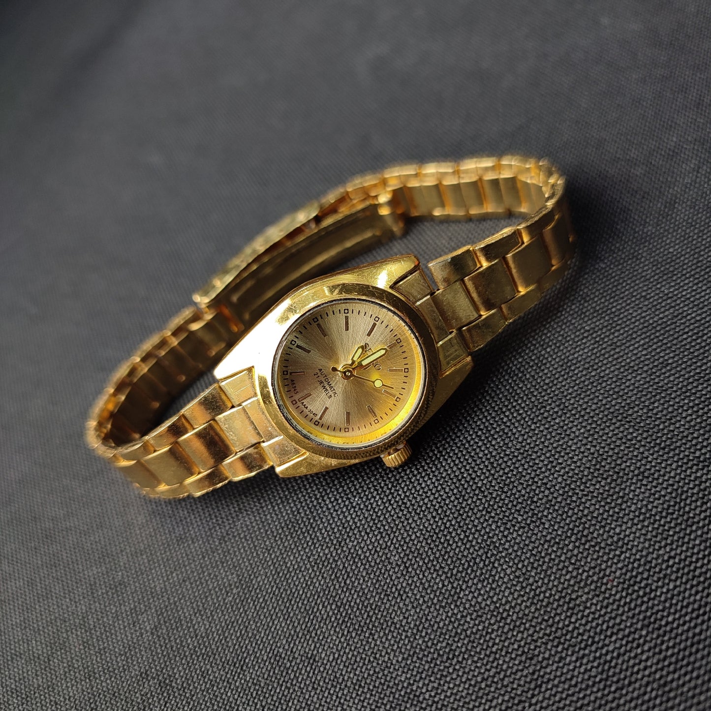 Seiko 5 Women's Gold Analog Watch - Green Hand with Regular Box