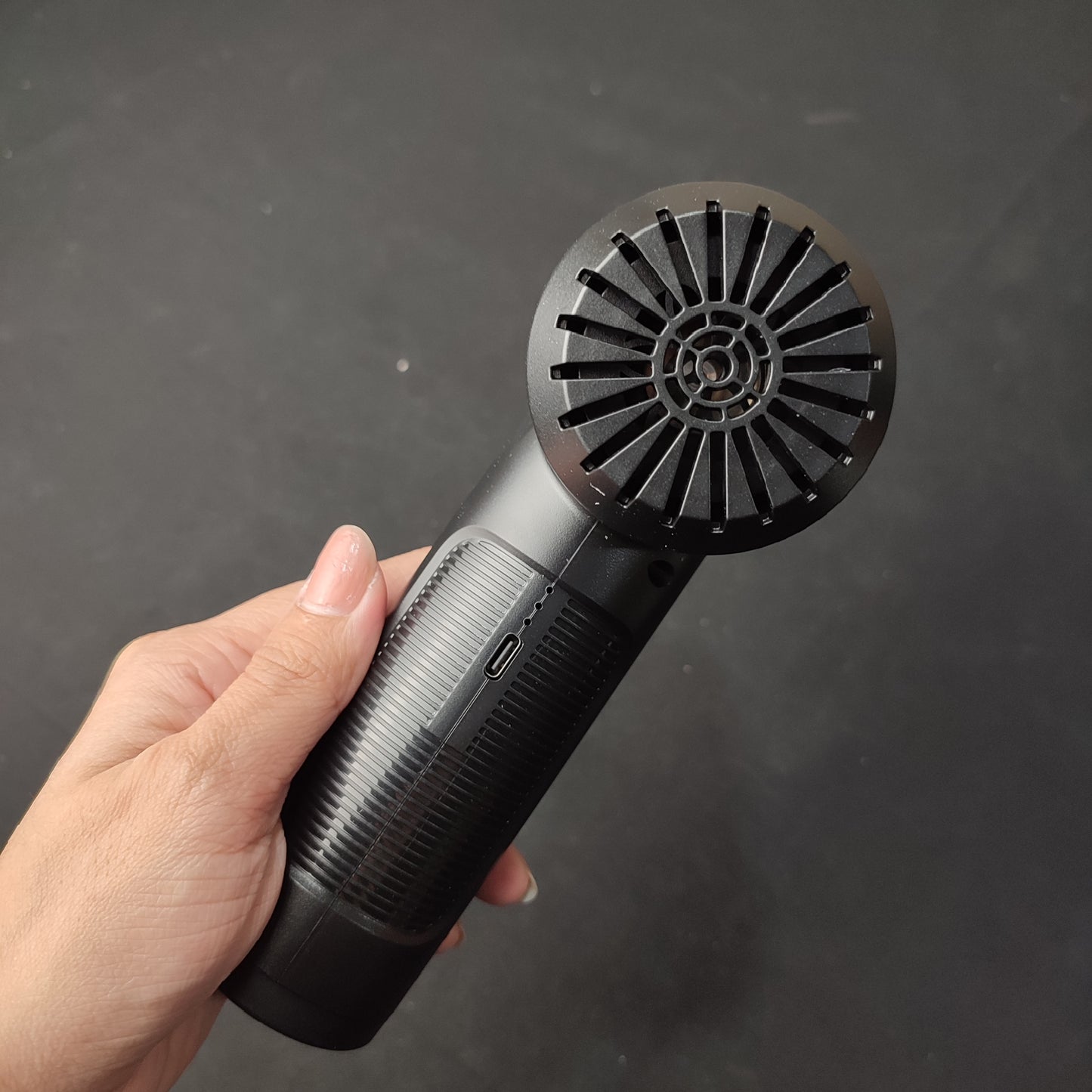 2 in 1 Compressed Air Duster and Vacuum - Black