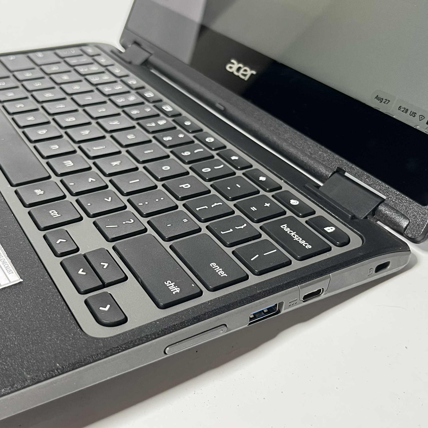 4/32 (SSD) Pre-loved Chromebook Acer R721T Flippable Touchscreen Laptop - CLASS B (BUBBLES DEFFECT)