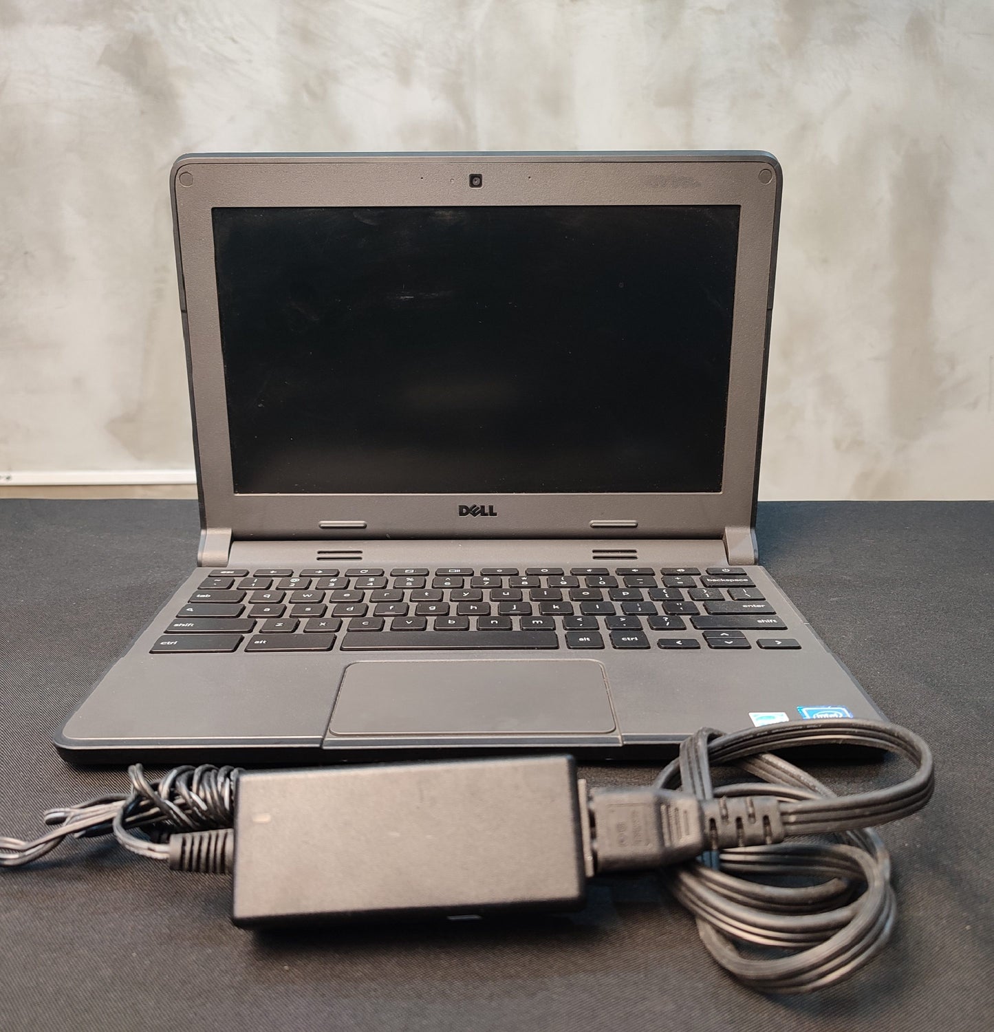2/16 Pre-loved Chromebook DELL P22T Laptop