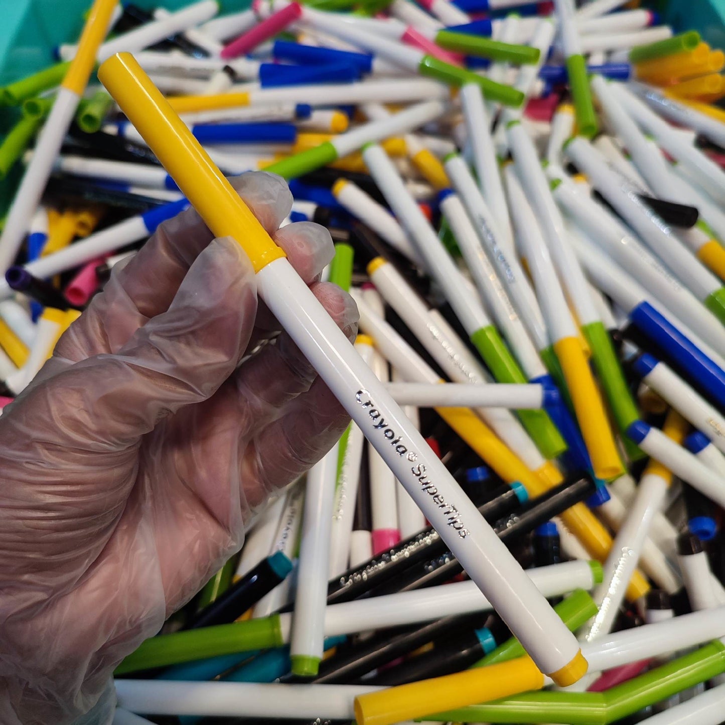 Assorted Supertips Crayola- Factory Pull-out
