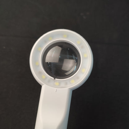 3710C 10 LED Power Indicator Hand-Held Magnifier - White