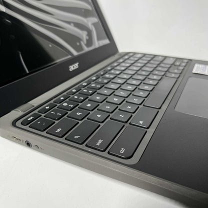 4/32 (SSD) Pre-loved Chromebook Acer C722 Laptop with Charger