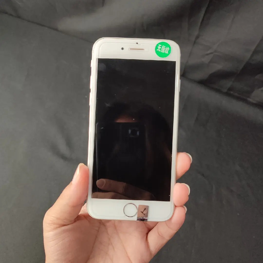Pre-loved Apple iPhone 6 1GB/16GB GRADE B -with Complete Set and Box Factory Unlocked (Assorted Color)