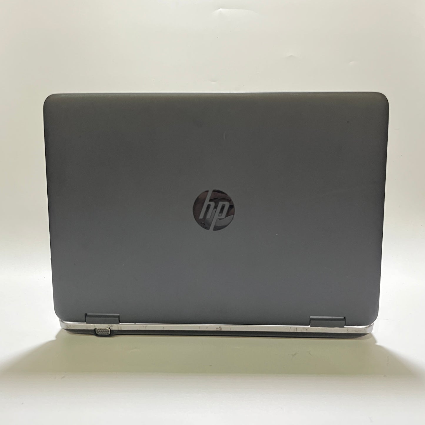 8/128 (SSD) Pre-loved HP ProBook 645 G3 AMD A10-8730B Windows Laptop with Charger