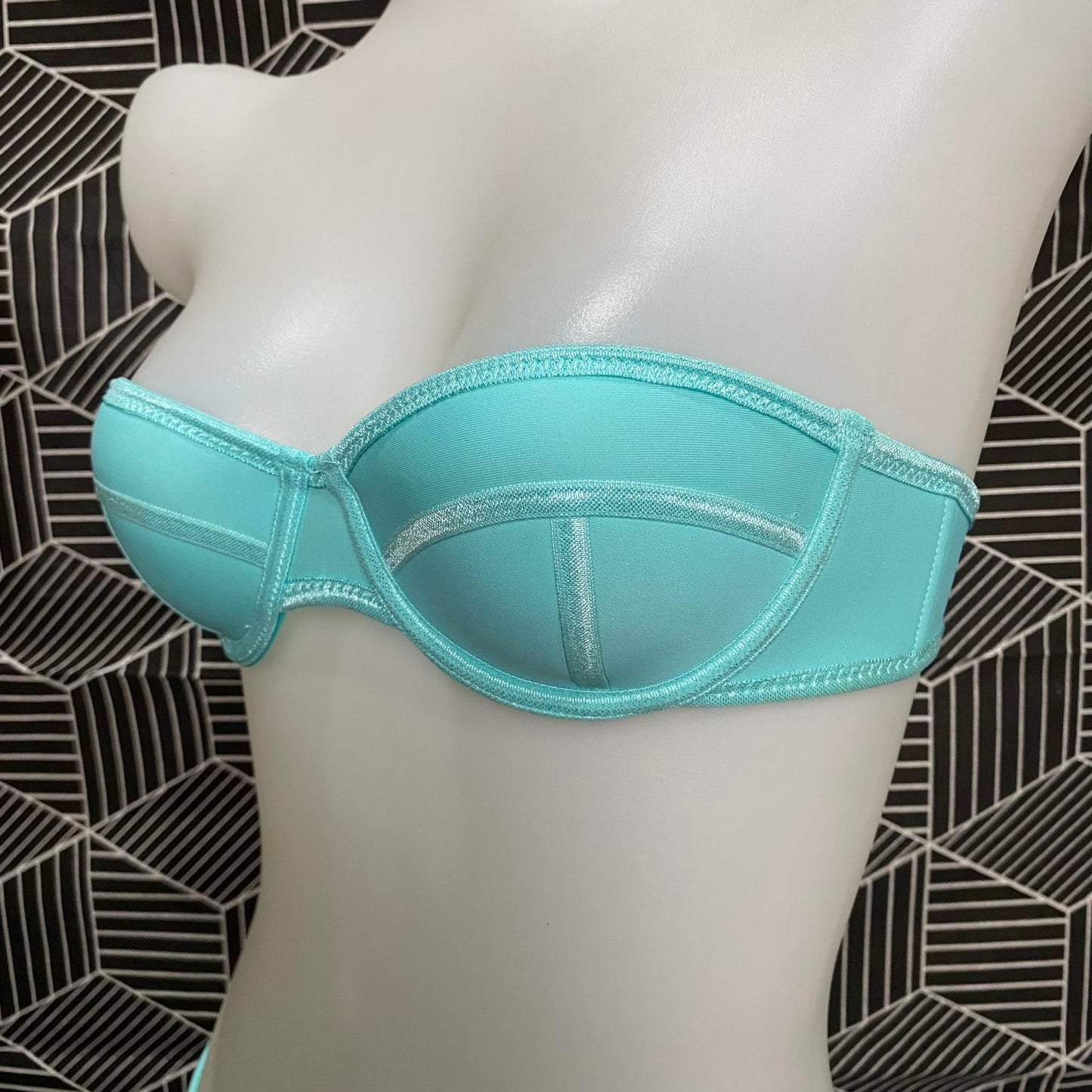 Authentic Australian Triangl Swimwear Swimsuit - BELLA - BLUE HEAVEN - TOP