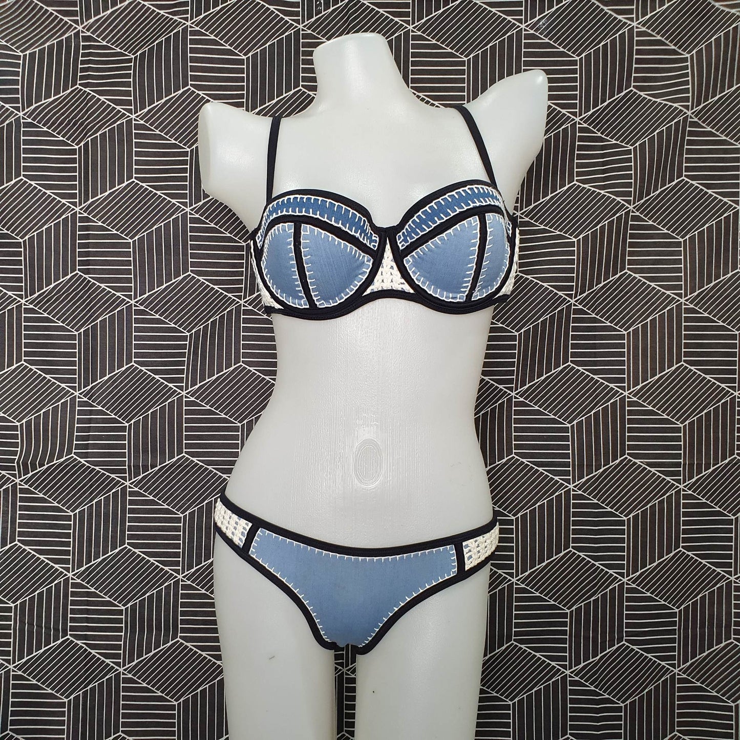 Authentic Australian Triangl Swimwear Swimsuit - BRIGITTE - AMERICAN GIRL - TOP