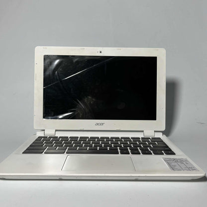 2/16 (SSD) Pre-loved Chromebook Acer CB3-111 Laptop with Charger