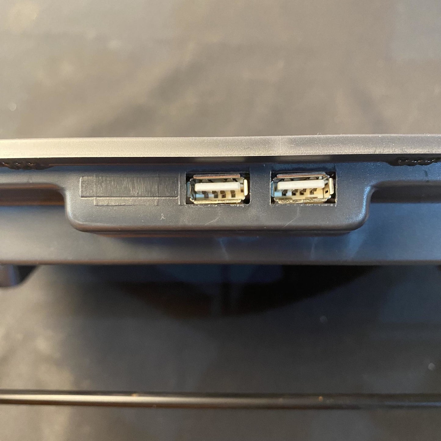 Vencci Notebook Cooling Pad One USB Port (A-101) 
2 Cooler Fan Stand