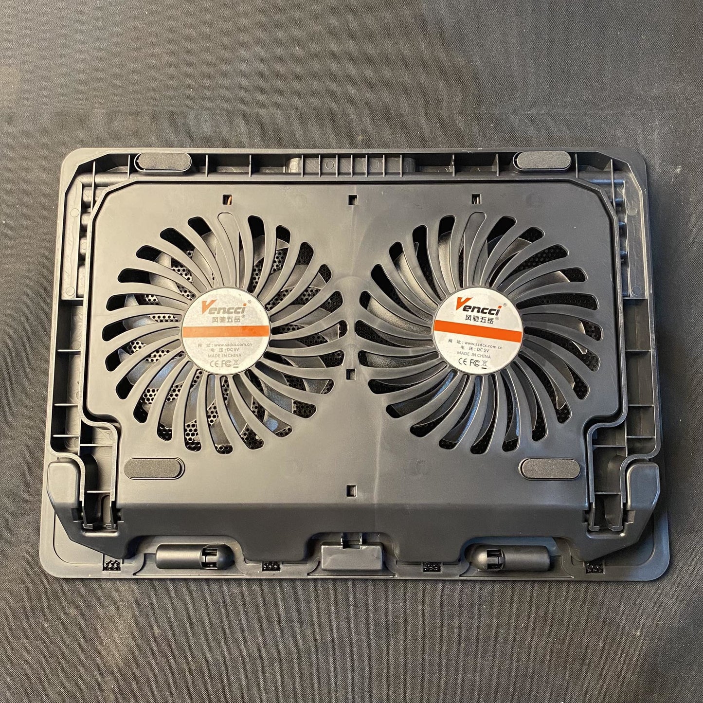 Vencci Notebook Cooling Pad One USB Port (A-101) 
2 Cooler Fan Stand