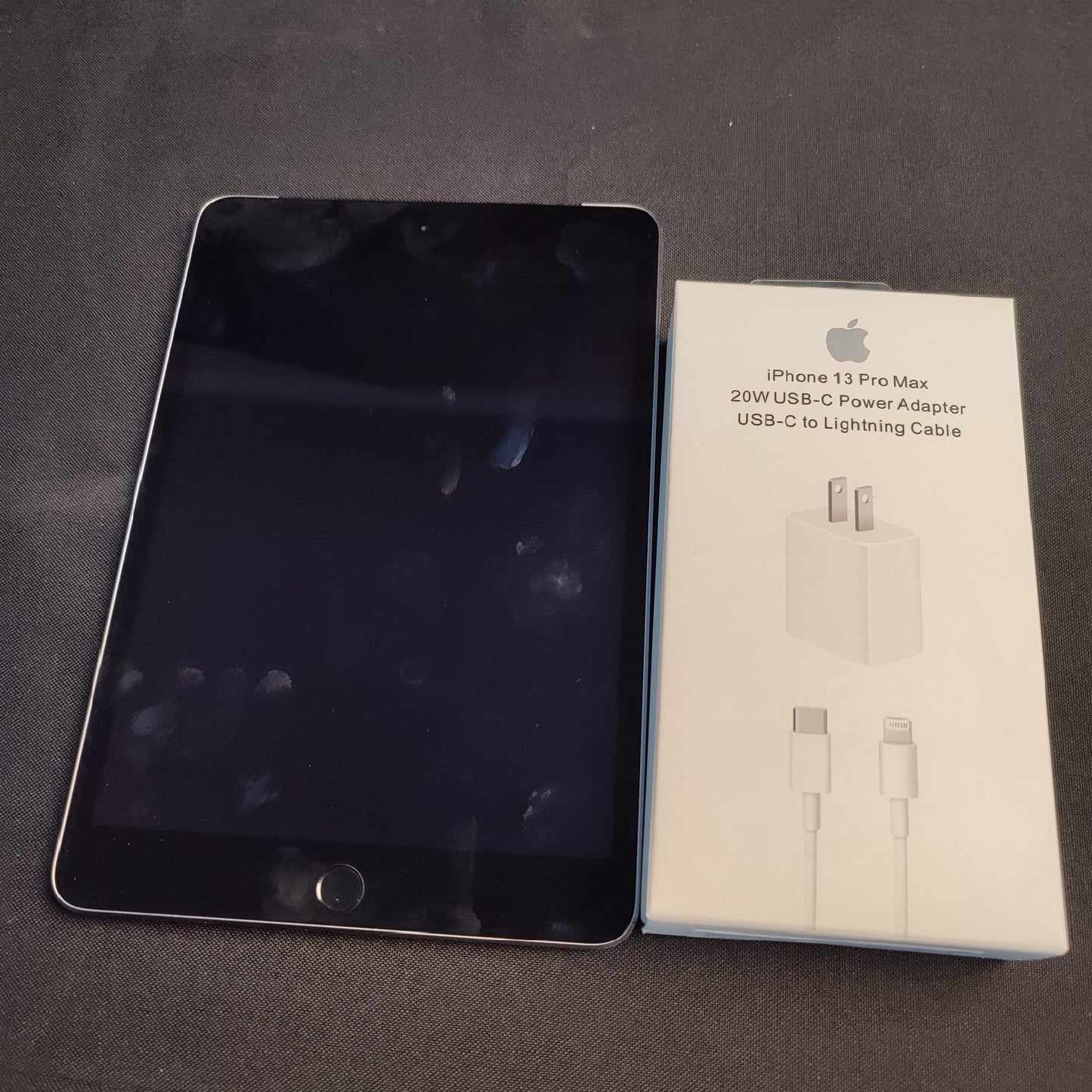 Pre-loved Apple Ipad Mini 3 1GB/16GB with Charger