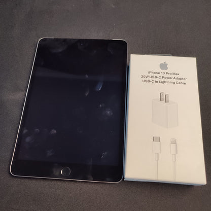 Pre-loved Apple Ipad Mini 3 1GB/16GB with Charger