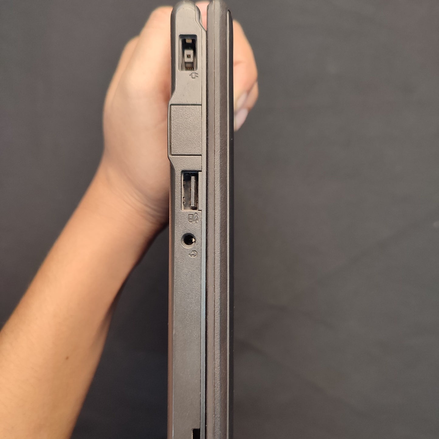 2/16 Pre-loved Chromebook Thinkpad 11E Laptop with Charger