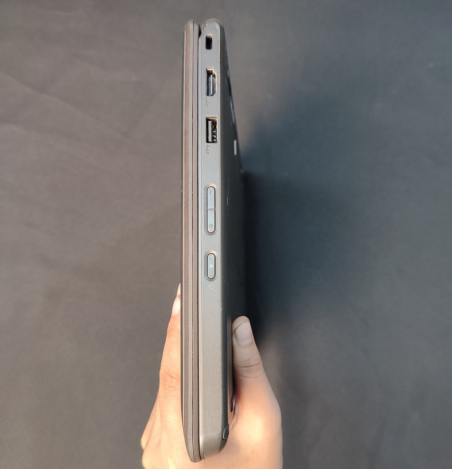 Pre-loved Chromebook Thinkpad 11E Laptop with Charger