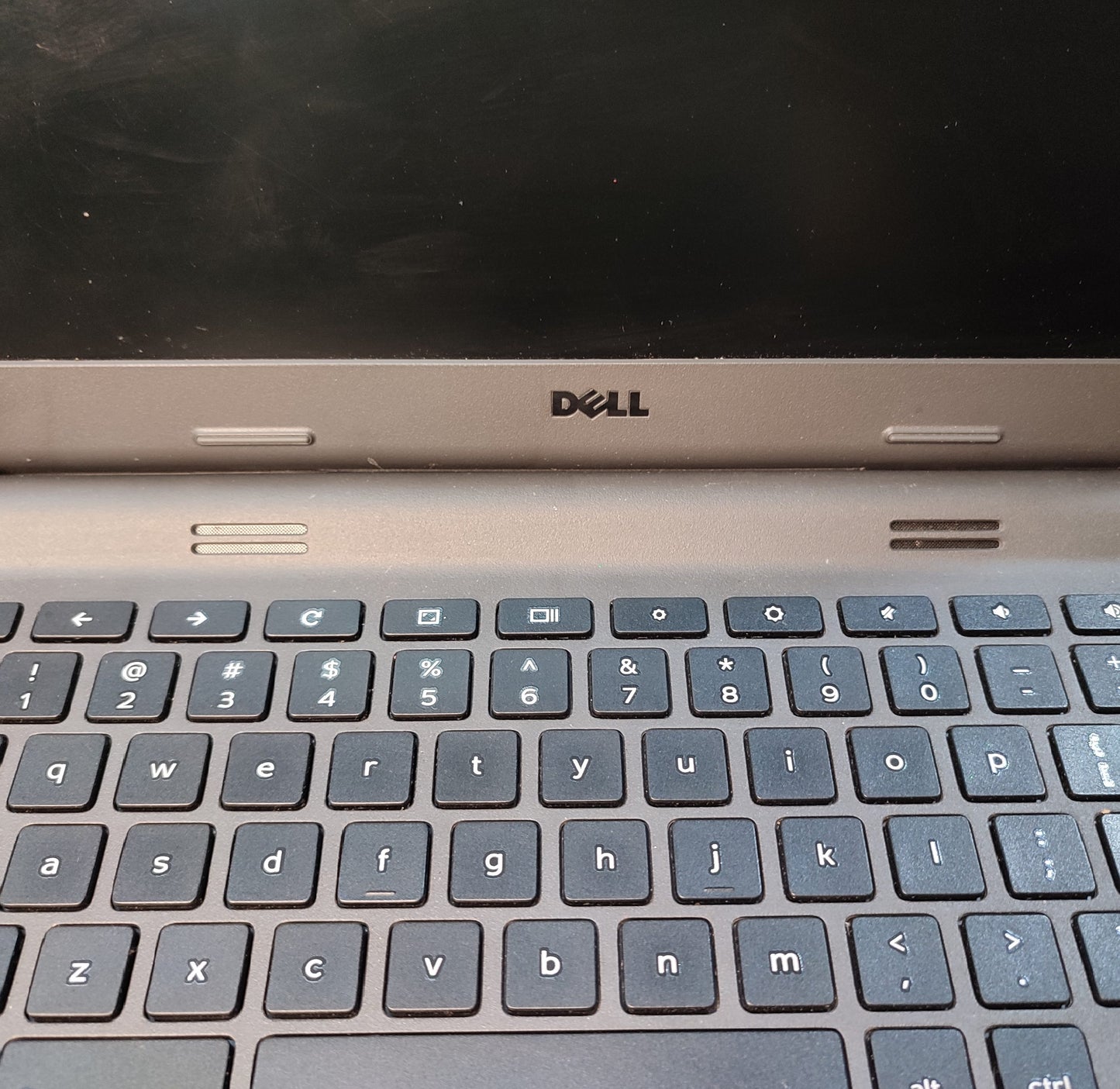 2/16 Pre-loved Chromebook DELL P22T Laptop