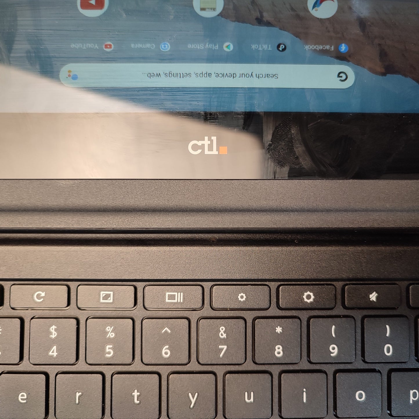 4/32 Pre-loved chromebook CTL J5 Flippable Touch Screen Laptop with Charger