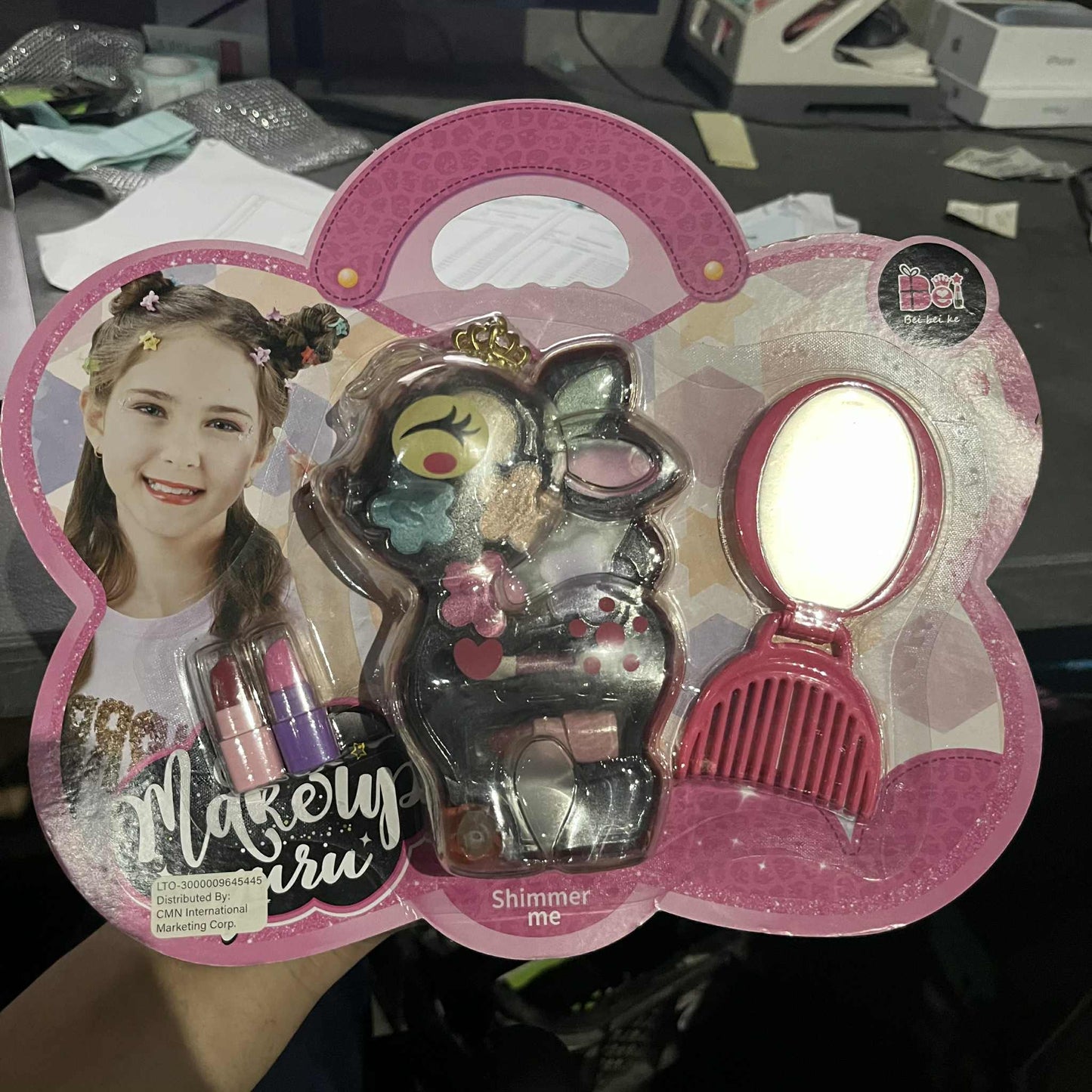 Bei bei ke Makeup Guru Shimmer Me Makeup Set (Deer) - No.  X1A021