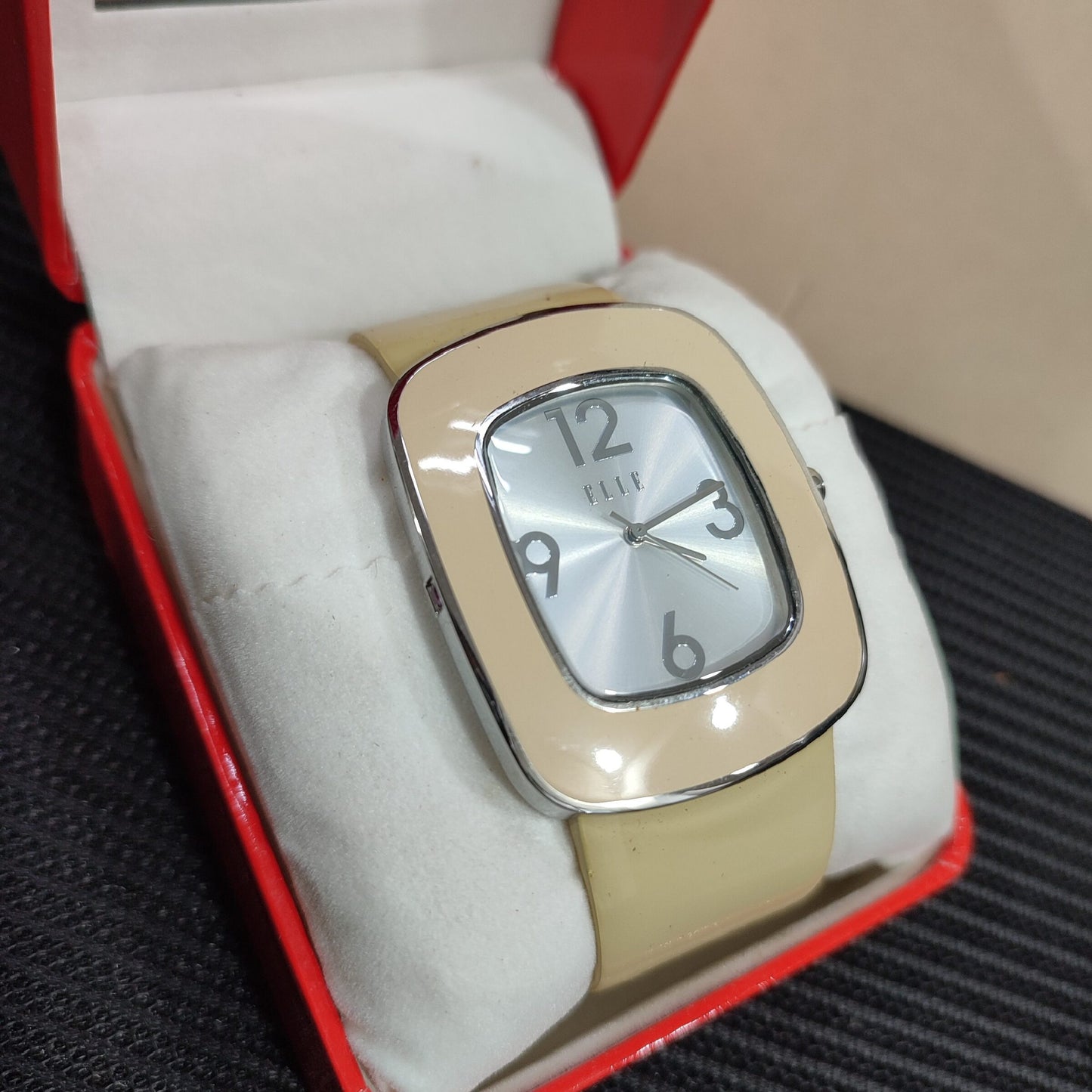 Elle Watch Leather Cream Big Number W/Box (EL20015S11C)