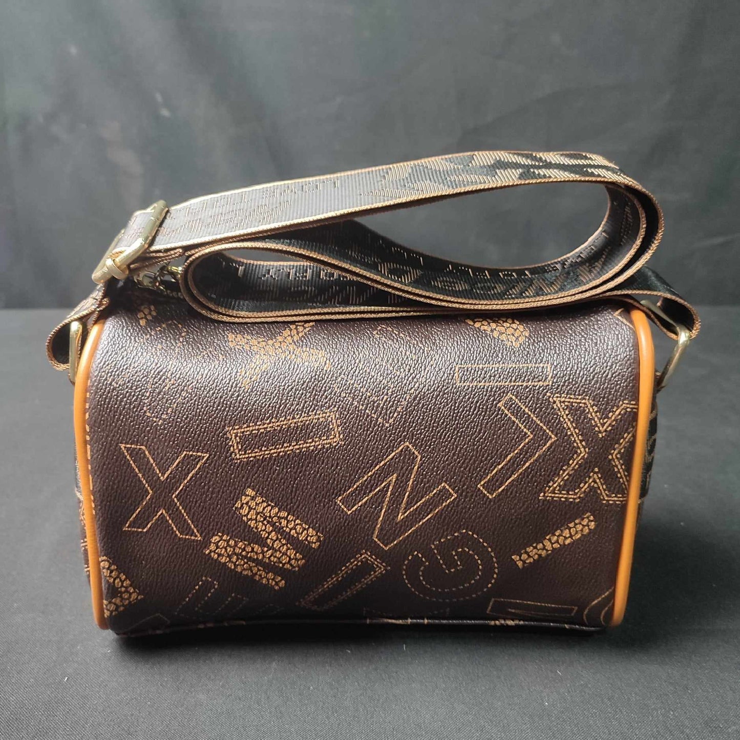 Cylindrical Barrel Fashion Soft Leather Crossbody Bag