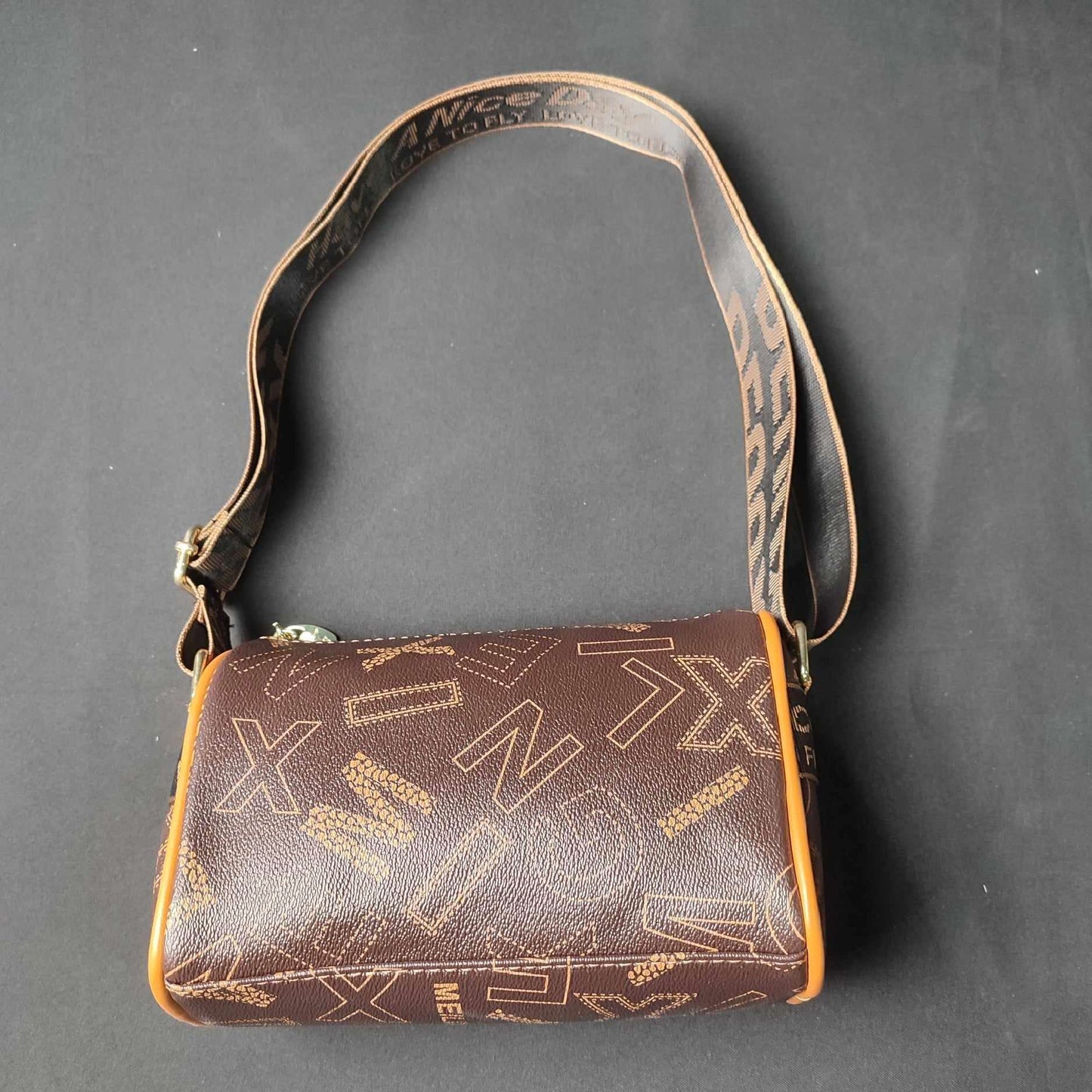 Cylindrical Barrel Fashion Soft Leather Crossbody Bag