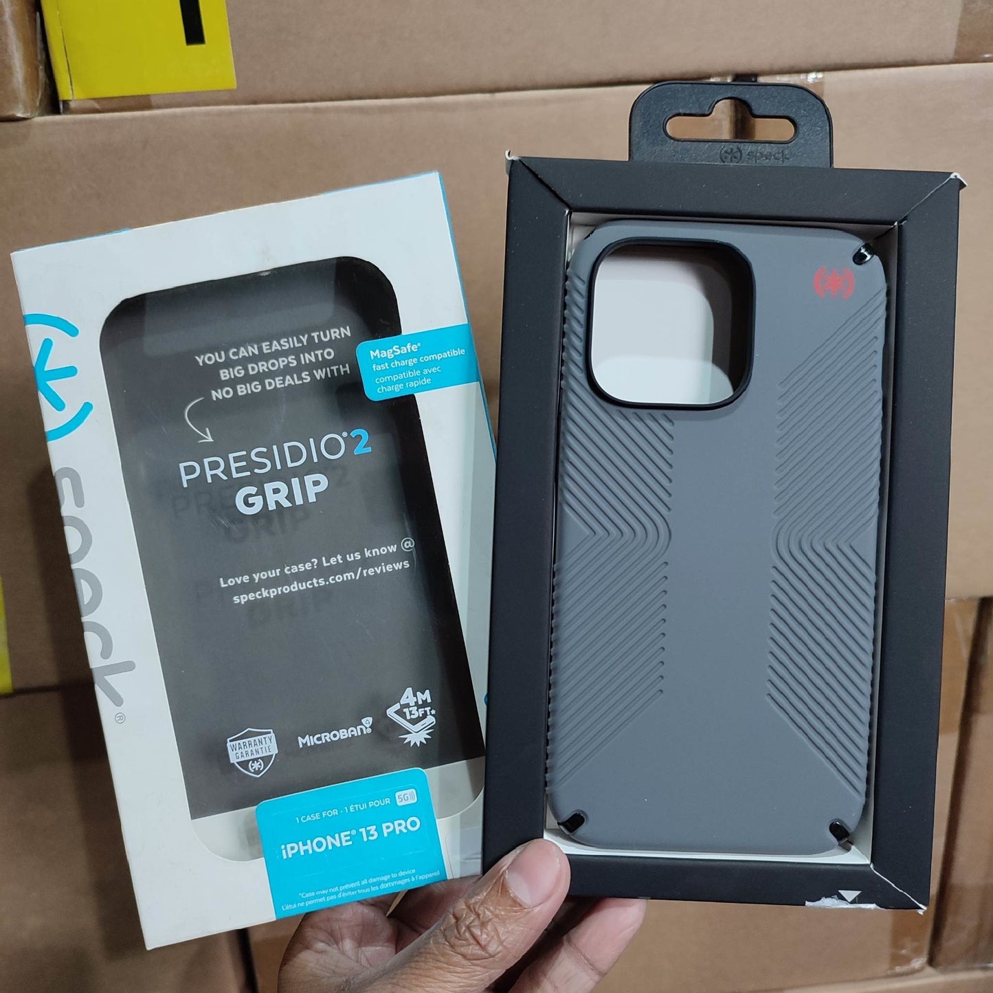 SPECK ( UNIT: IPHONE 13 PRO COLOR: PRESIDIO 2 GRIP GRAY)