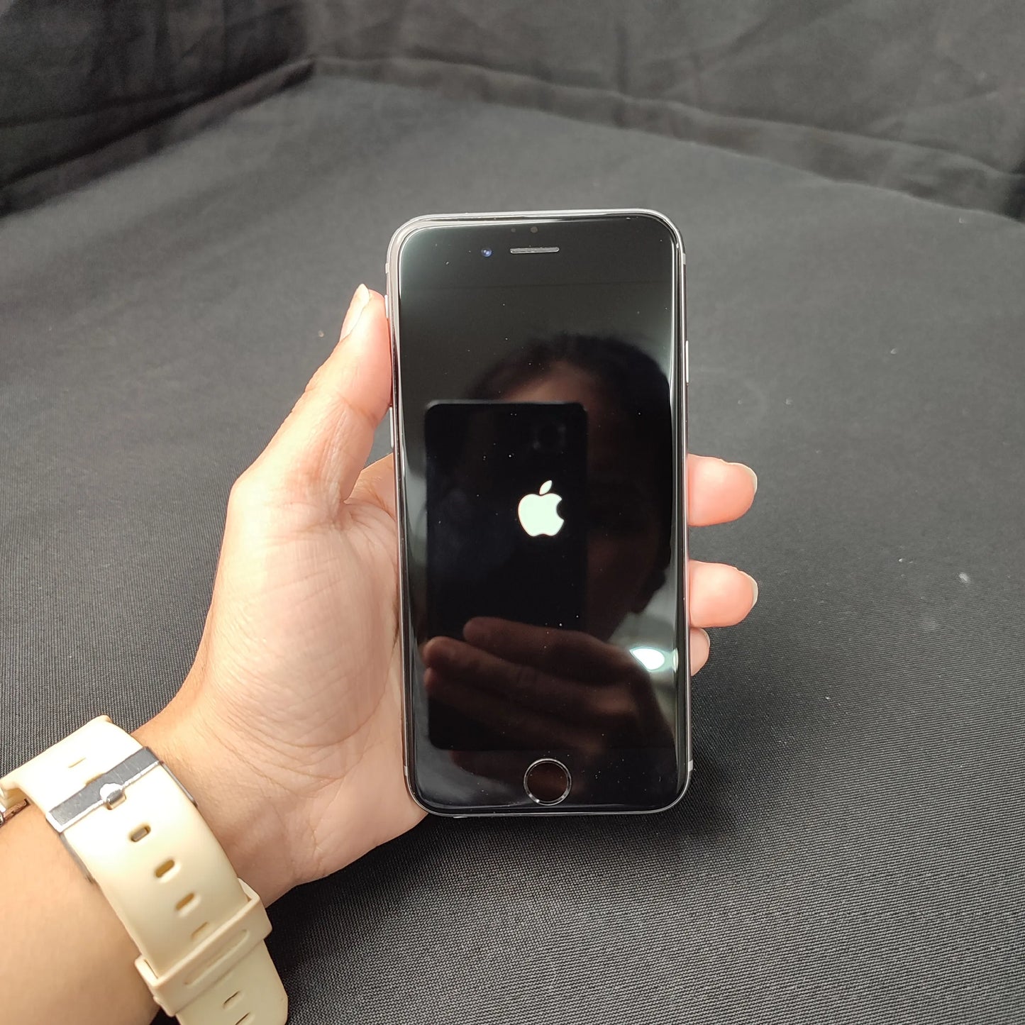 Good As New Authentic Apple iPhone 6 Plus 1GB/64GB Factory Unlock Japan Variant