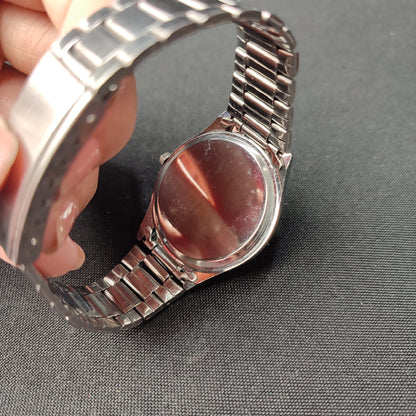 Seiko 5 Men's Analog Silver Watch Glow Hand with Seiko Quality Box