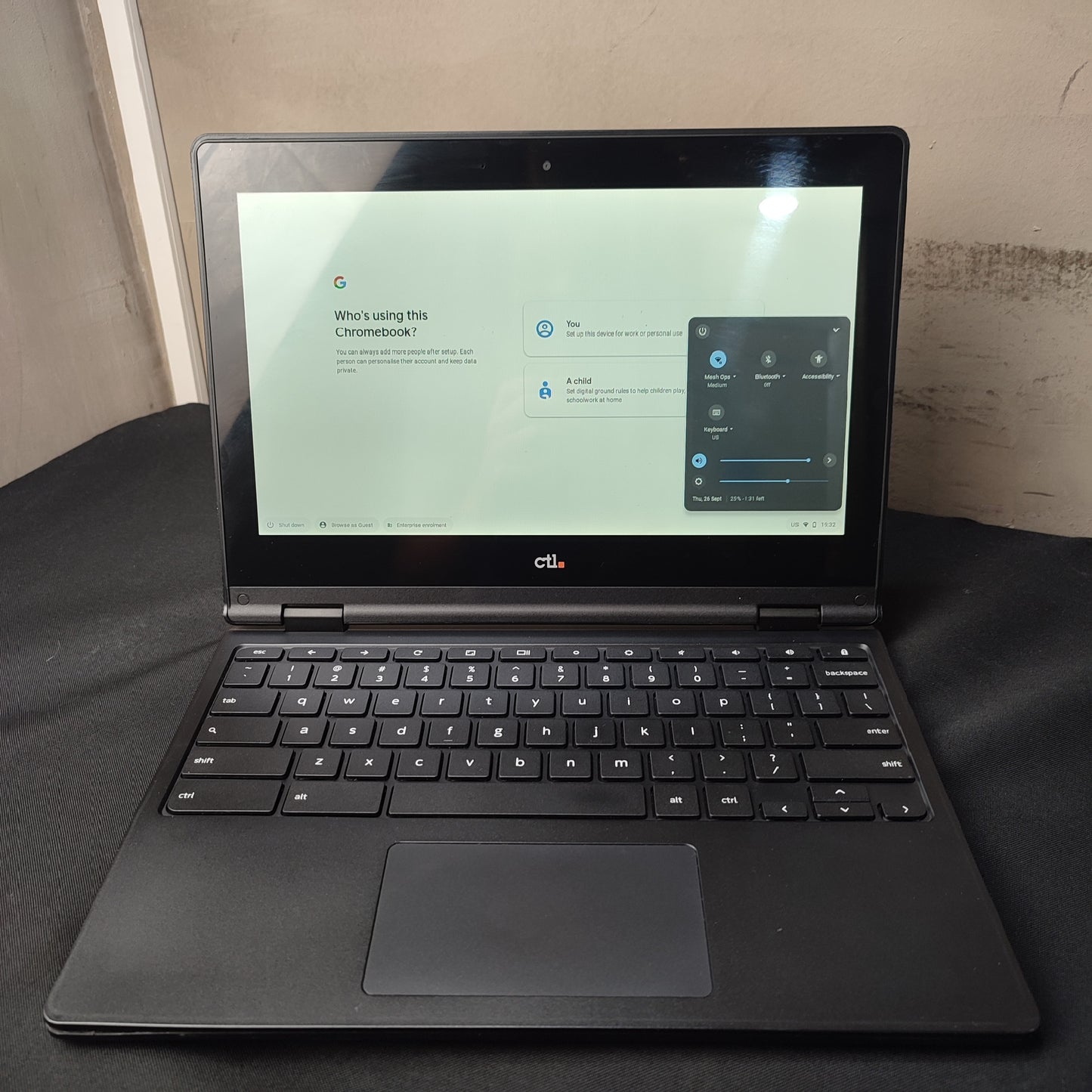 Pre-loved Chromebook HP Laptop with Charger (2GB - 4GB RAM)