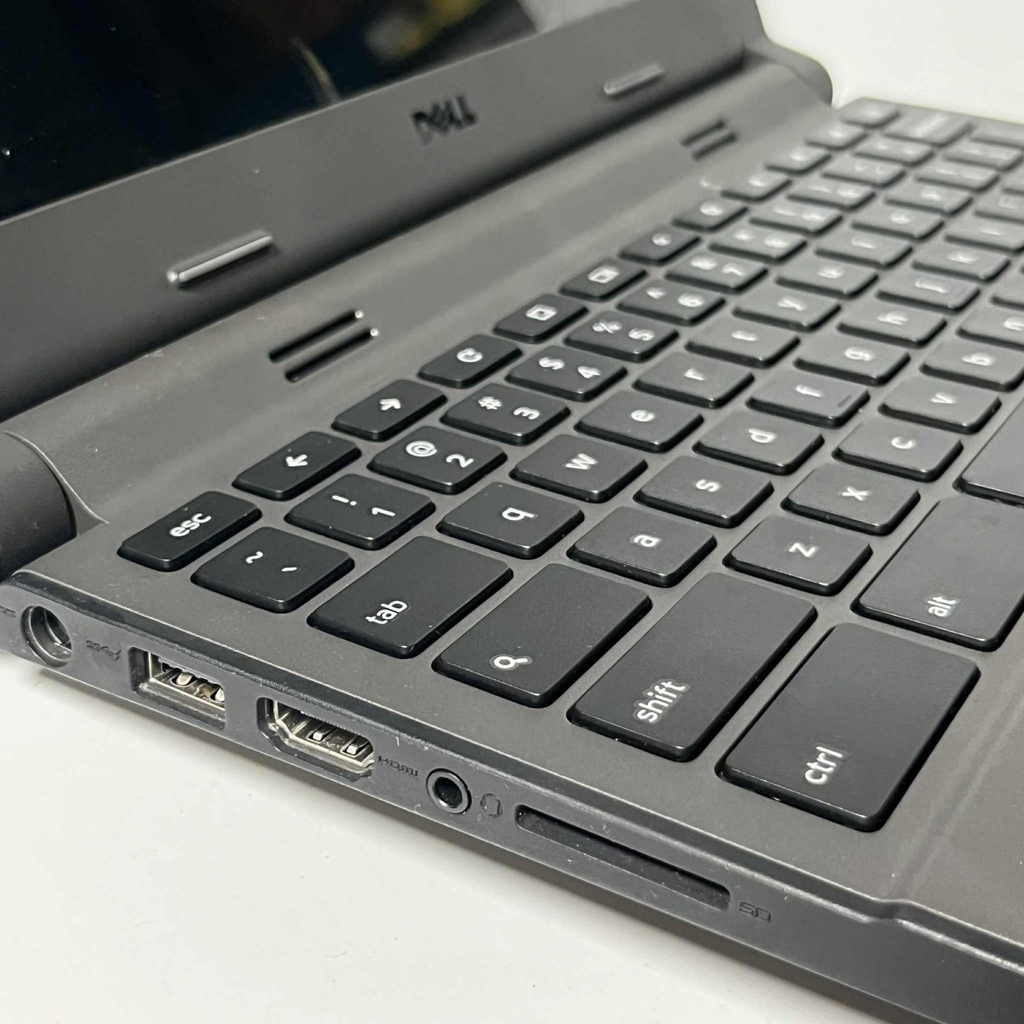 4/16 (SSD) Pre-loved Chromebook Dell 3120 Laptop with Charger - CLASS B