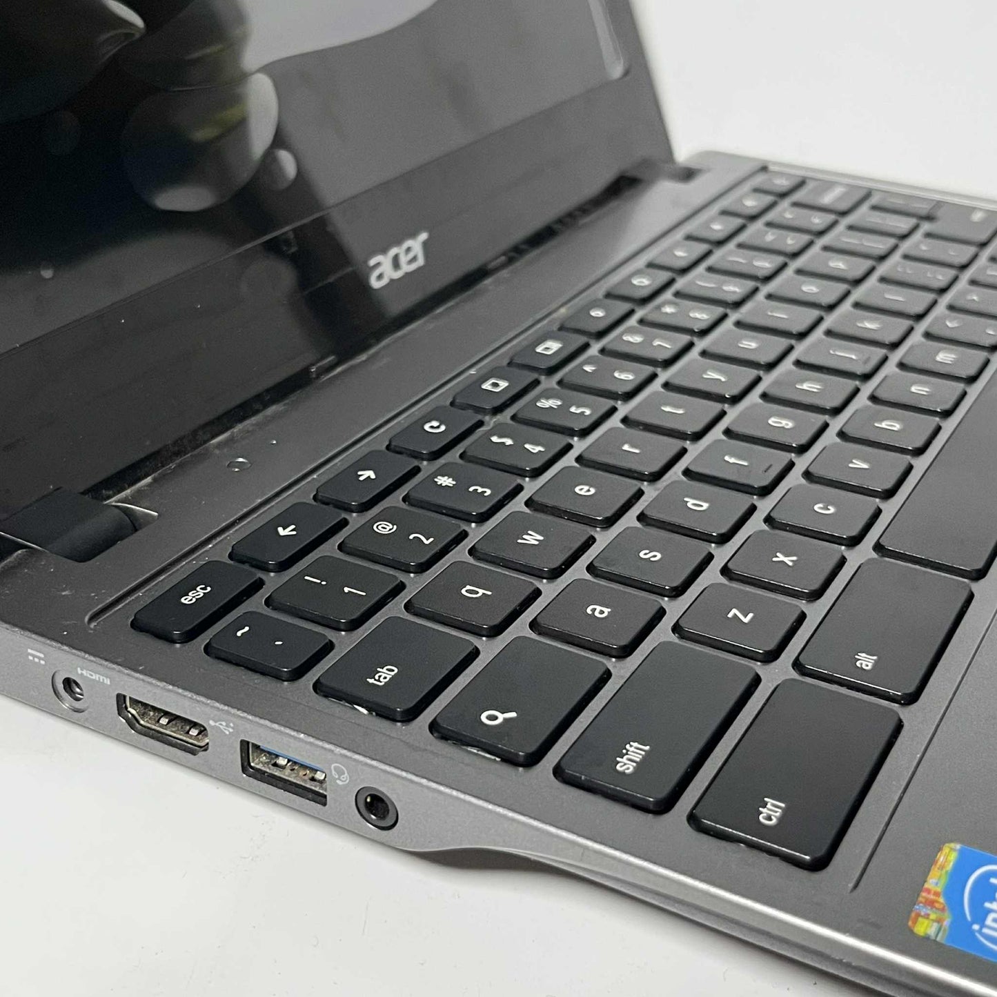 Pre-loved Chromebook Acer C720 Laptop with Charger - CLASS B