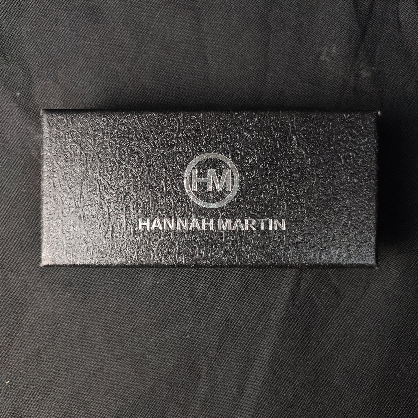 (WWL9T)Women 's Watches Very Thin Hannah Martin 100% Original Women' S Watche