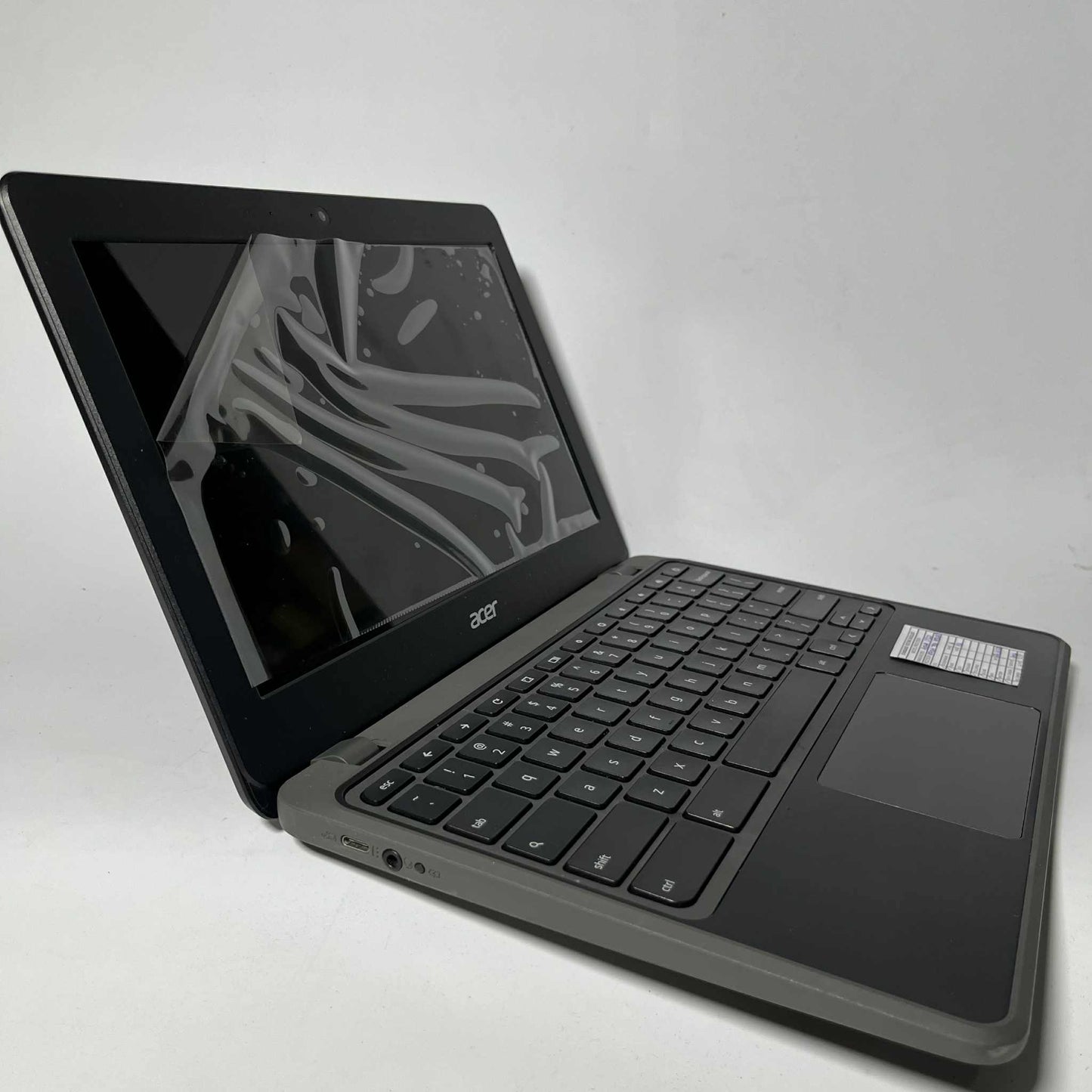 4/32 (SSD) Pre-loved Chromebook Acer C722 Laptop with Charger