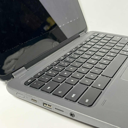 4/32 (SSD) Pre-loved Chromebook CTL NL7TW Flippable Touchscreen Laptop - (BUBBLES DEFFECT) CLASS B