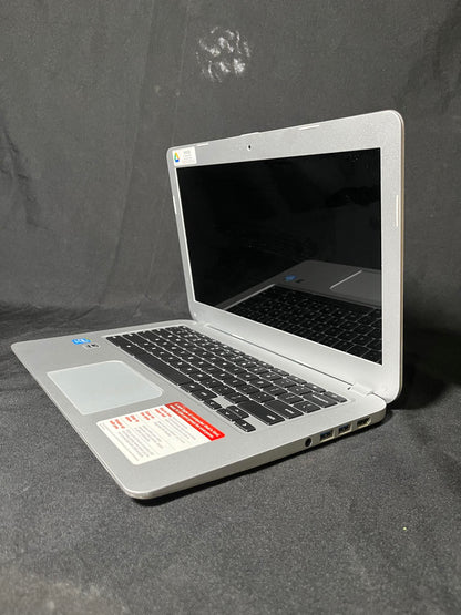 2/16 Pre-loved Chromebook 13.3-inch Toshiba CB5-A3120 Regular Laptop with Charger - GRADE B