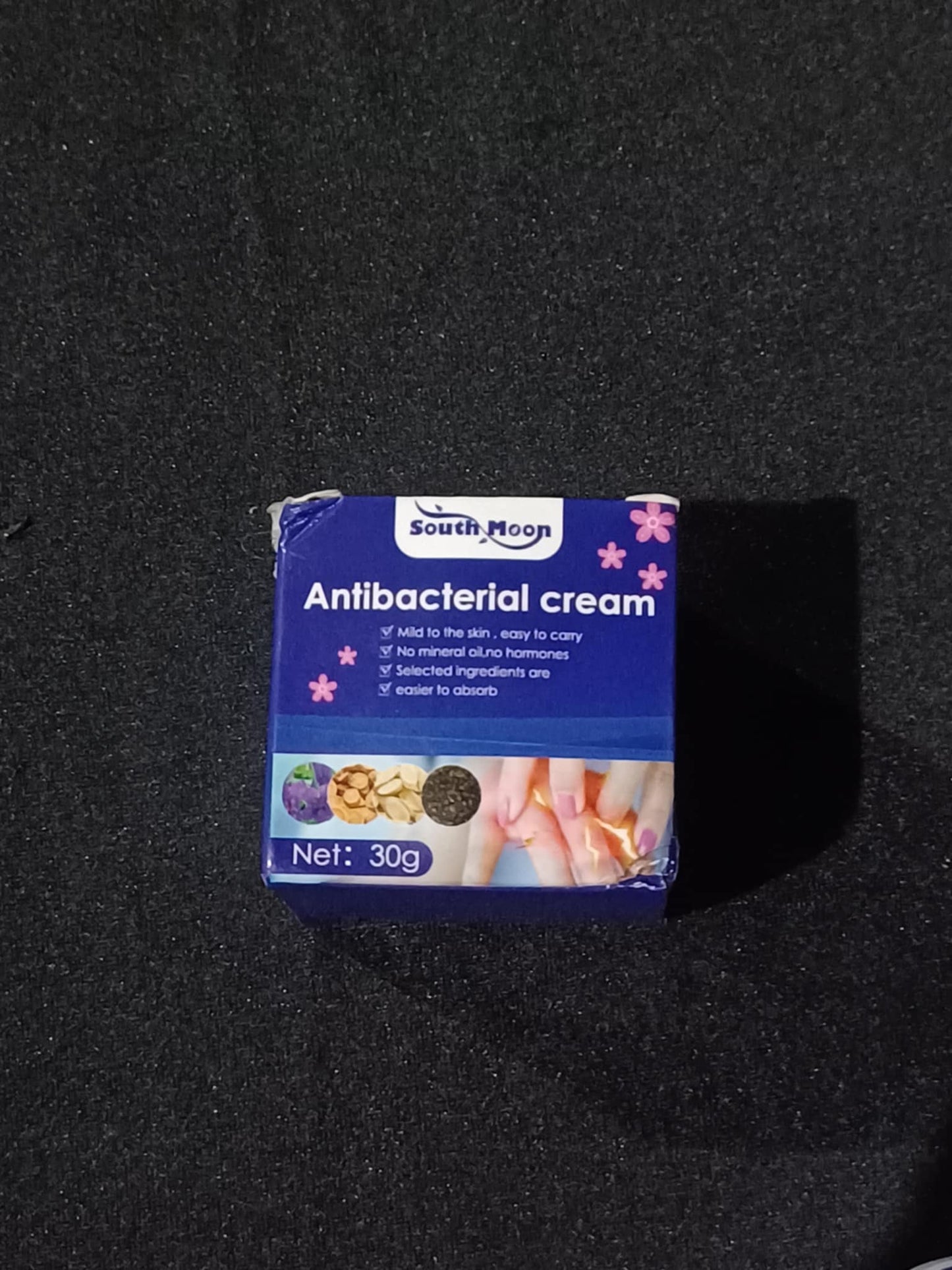 South Moon Antibacterial Cream Mosquito Bite Ointment 30g